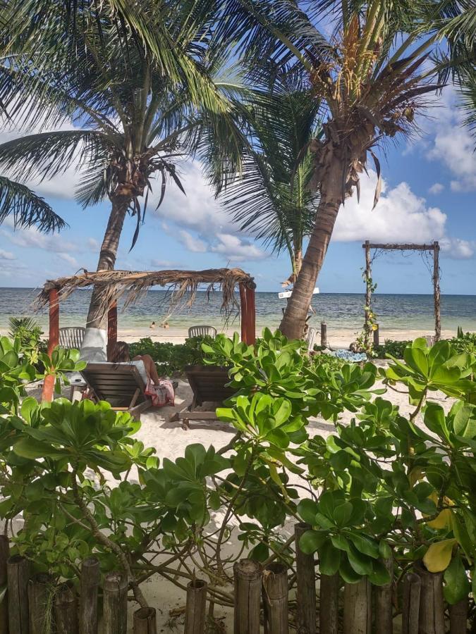 Lunazul Eco-Cabana Frente Al Mar 玛哈威 外观 照片
