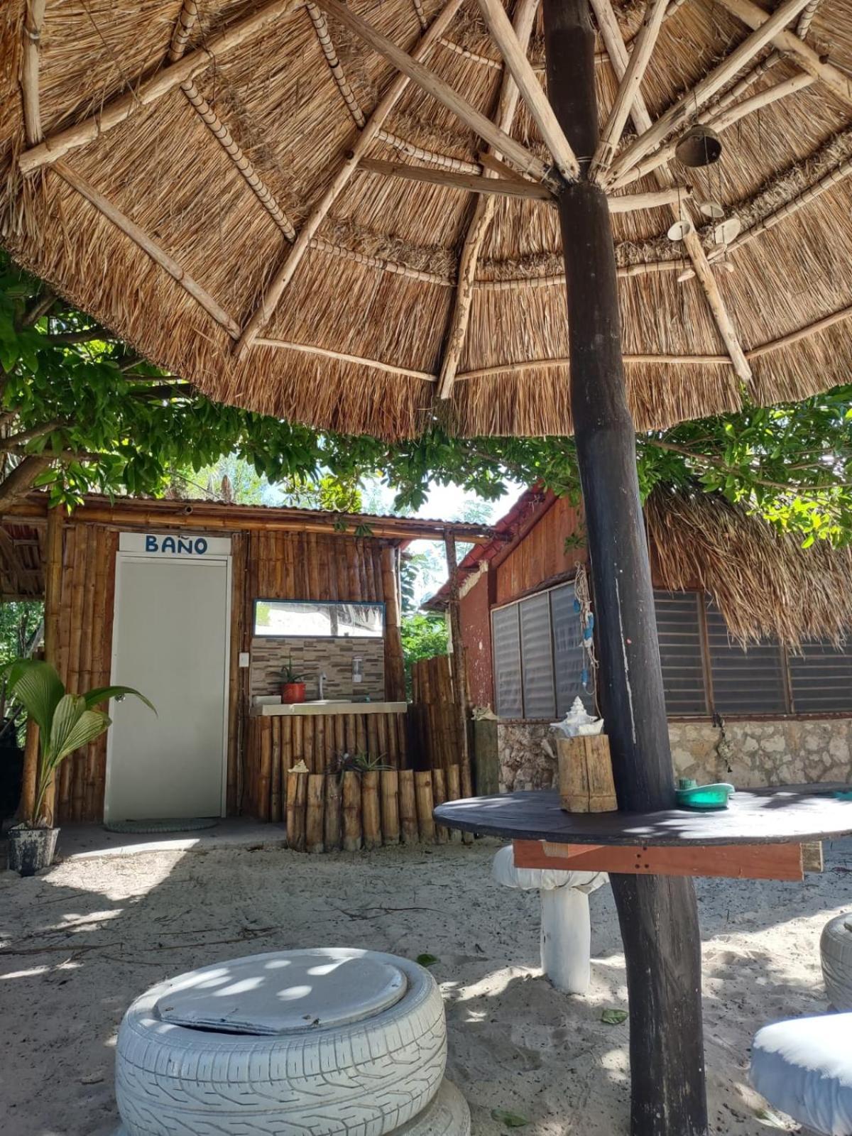 Lunazul Eco-Cabana Frente Al Mar 玛哈威 外观 照片