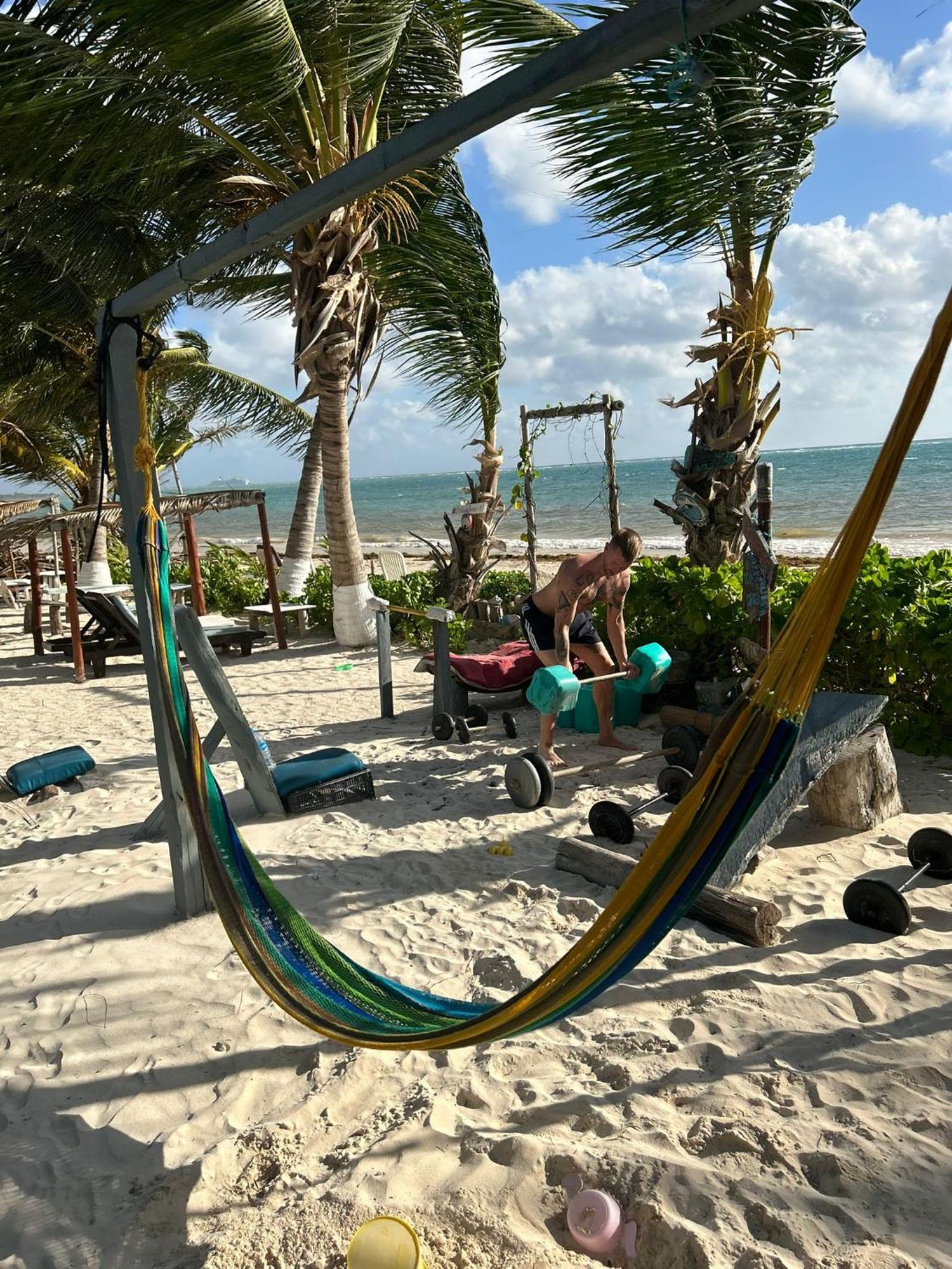 Lunazul Eco-Cabana Frente Al Mar 玛哈威 外观 照片